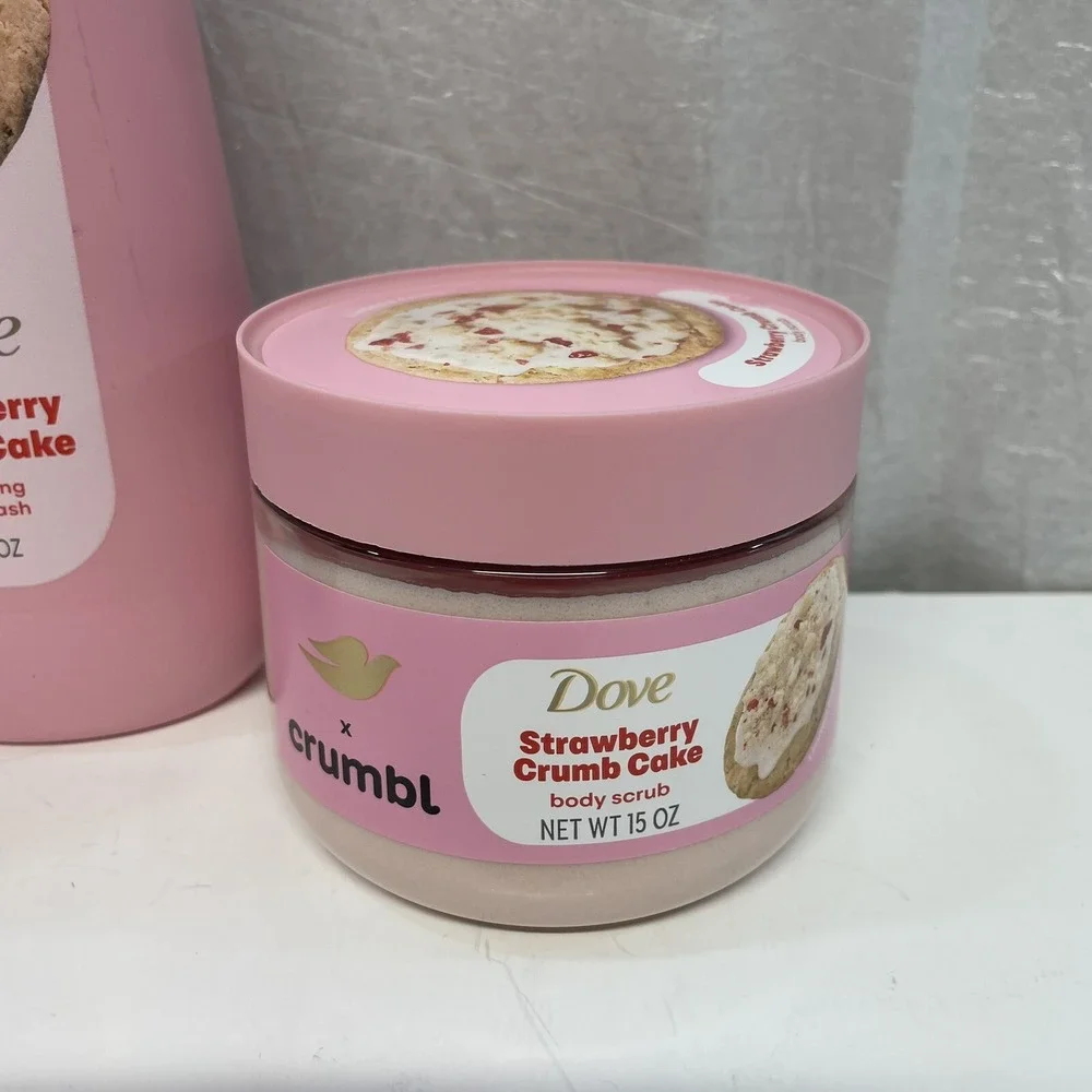 Dove x Crumbl Strawberry Crumb‎ Cake Hand Wash Body Wash Body Scrub Gift Set